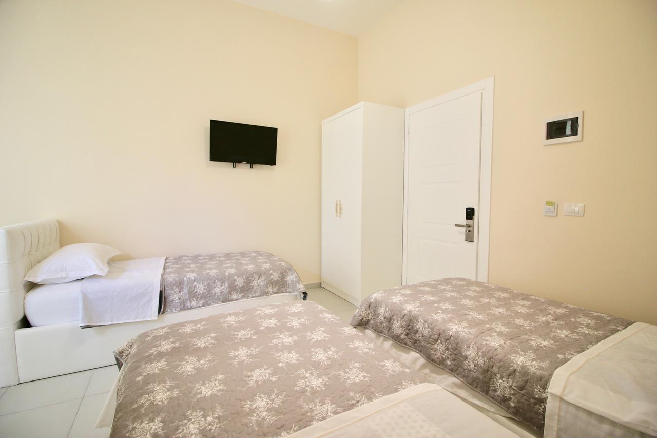 Hotel Orestiada Berat Buitenkant foto