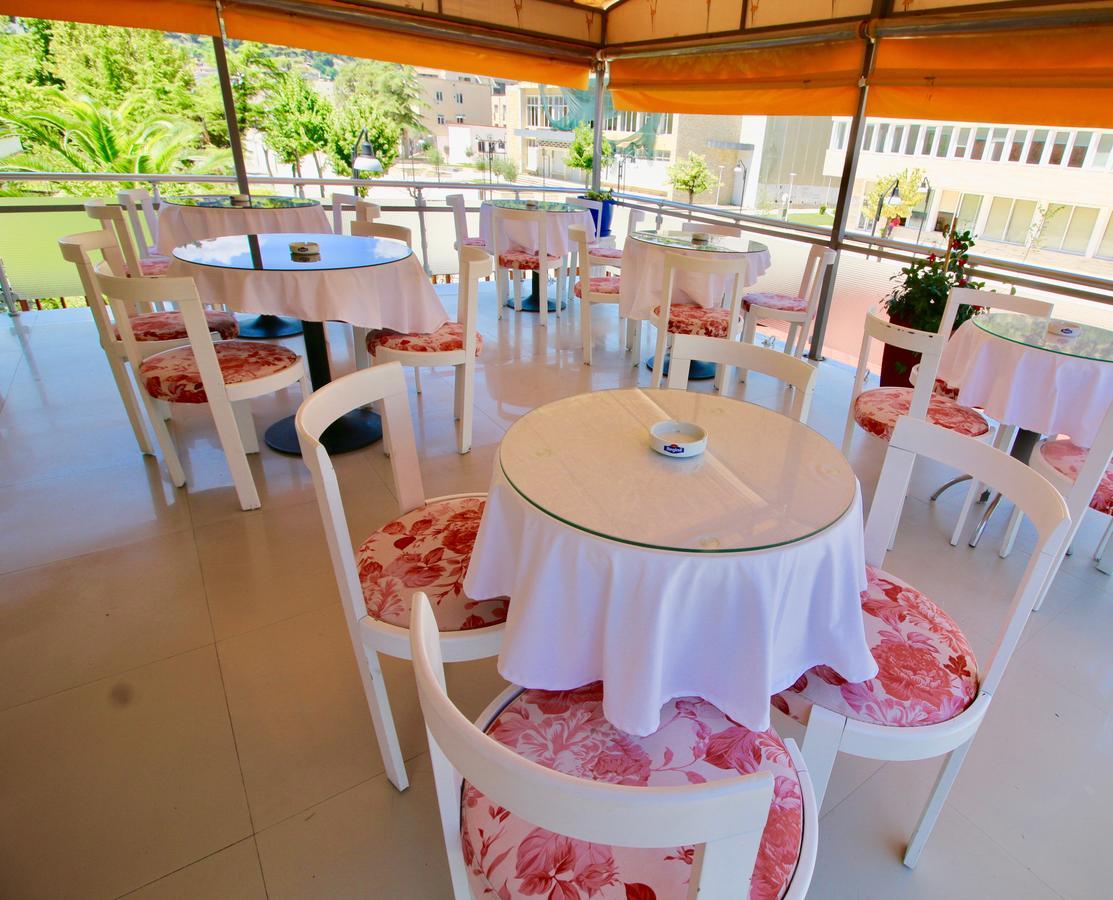 Hotel Orestiada Berat Buitenkant foto